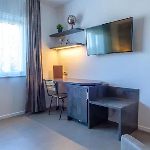 Hotel Manavahotel, Herstal